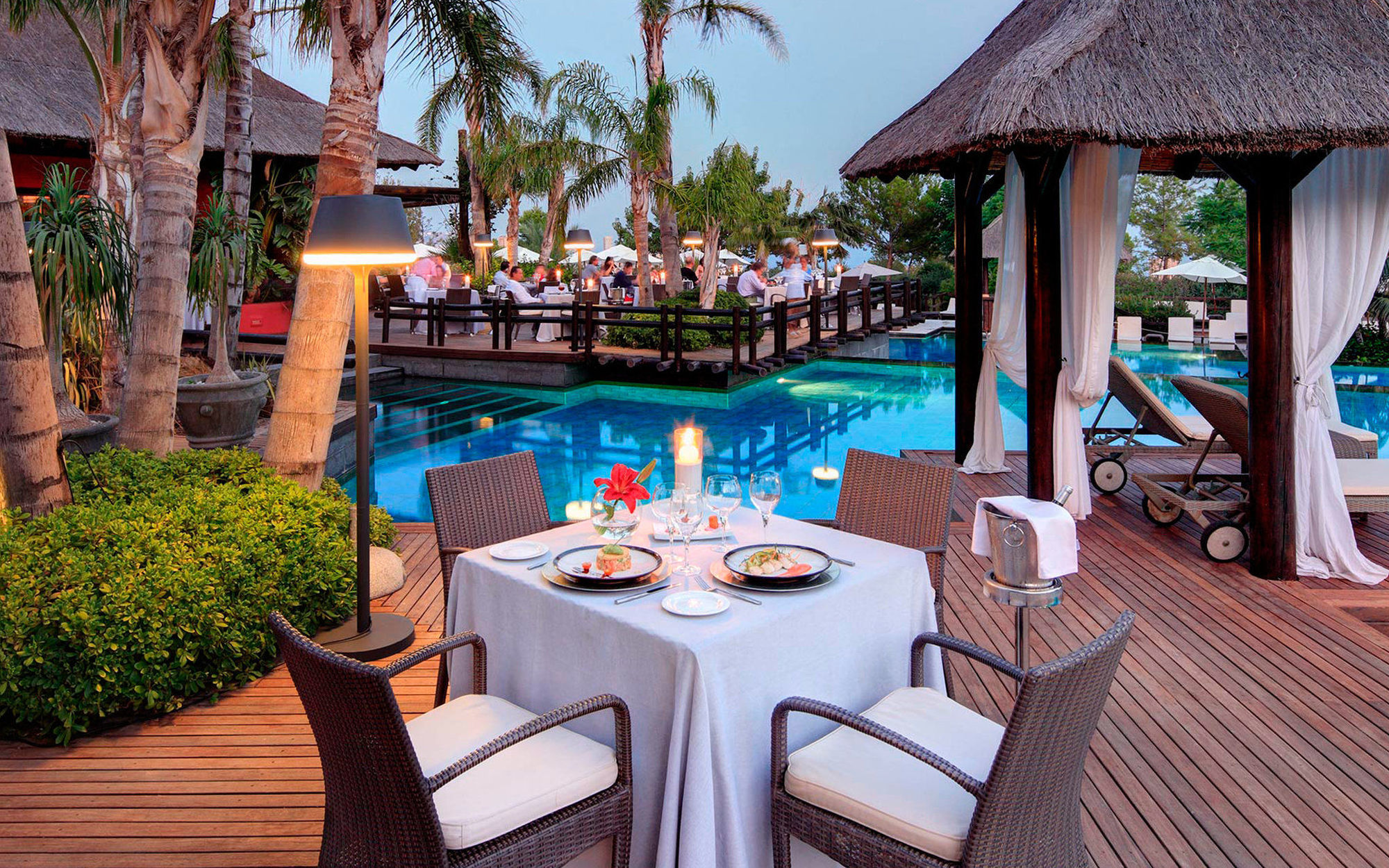 Asia Gardens Hotel & Thai Spa, A Royal Hideaway Hotel Finestrat Restaurante foto The Village