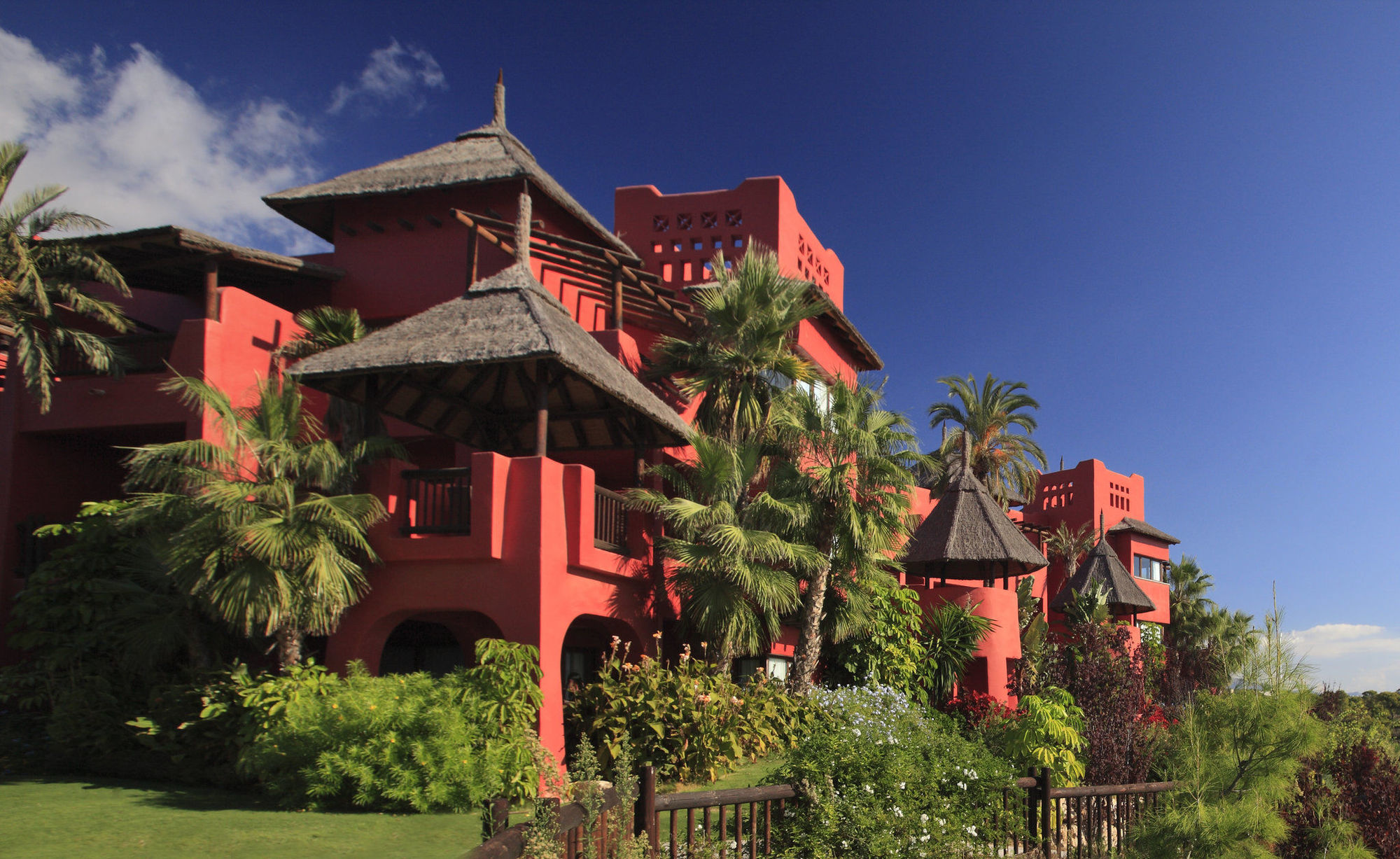 Asia Gardens Hotel & Thai Spa, A Royal Hideaway Hotel Finestrat Exterior foto The Royal Mirage Hotel