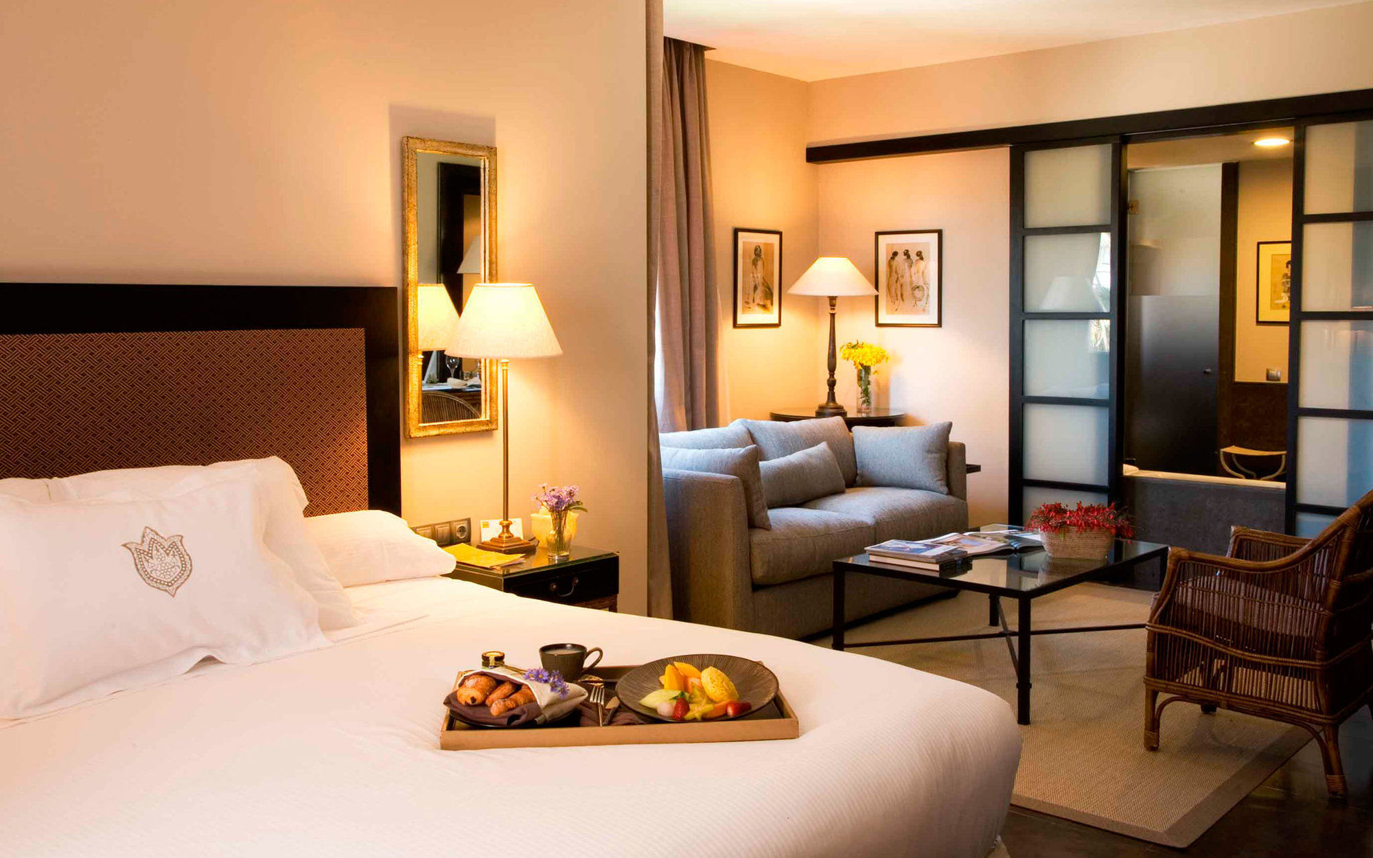 Asia Gardens Hotel & Thai Spa, A Royal Hideaway Hotel Finestrat Exterior foto A room at the Mandarin Oriental, Madrid